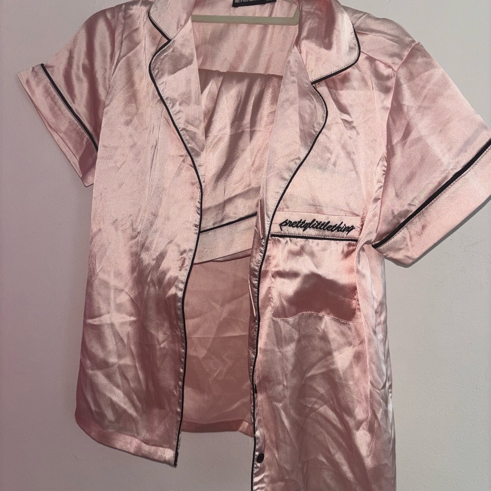 PrettyLittleThing Blush Satin set